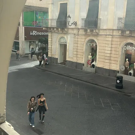 Lägenhet Arya - In Centro Con Vista